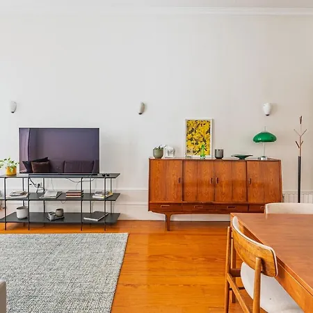 Charming 2Br On Rua Das Flores In Historic Porto Porto