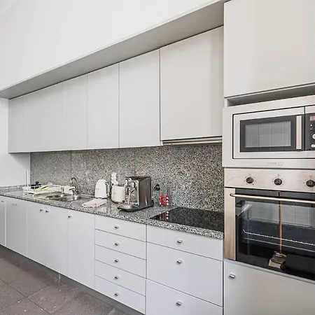 Charming 2Br On Rua Das Flores In Historic Porto Appartement *